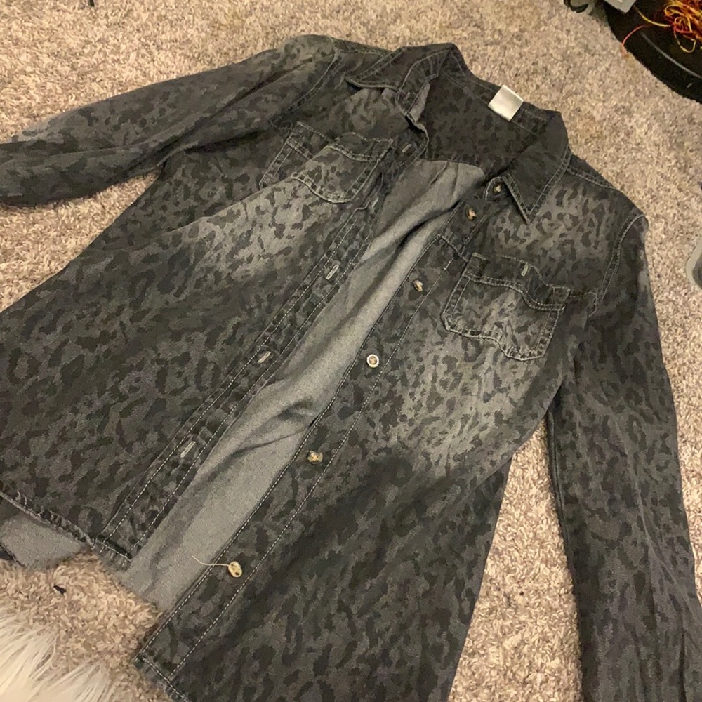 Cheetah grey black denim button up